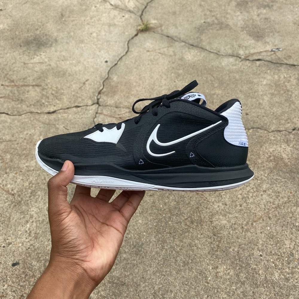 Nike kyrie 5 low basketball shoes